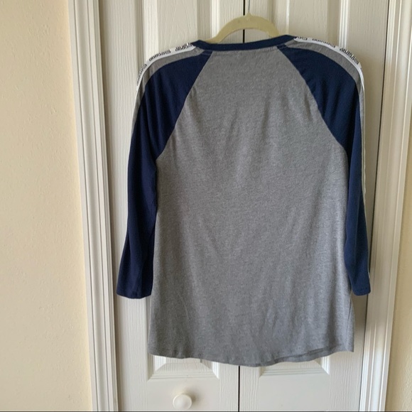 VS PINK Tee - Picture 4 of 7